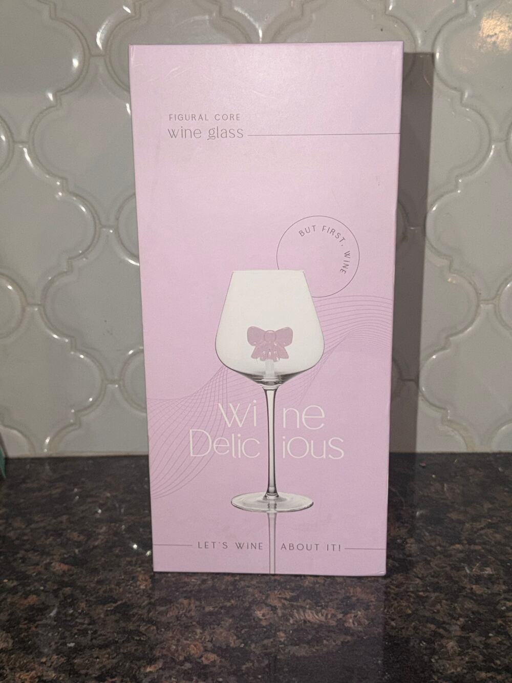 Borosilicate Bow Figural Stem Wine Glass NIB